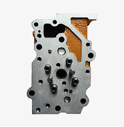 Фото - Komatsu PC400-6 Excavator 6D125-2 Головка блока цилиндров