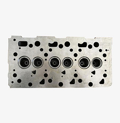 Фото - Kubota D1105 Головка блока цилиндров двигателя трактора экскаватора